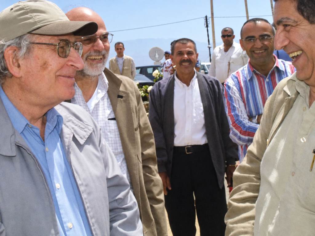 Noam Chomsky, Khiam